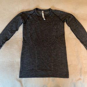 Lululemon Rest Less pullover size 8